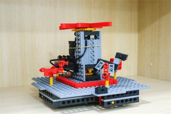 中科智谷修曼机器人